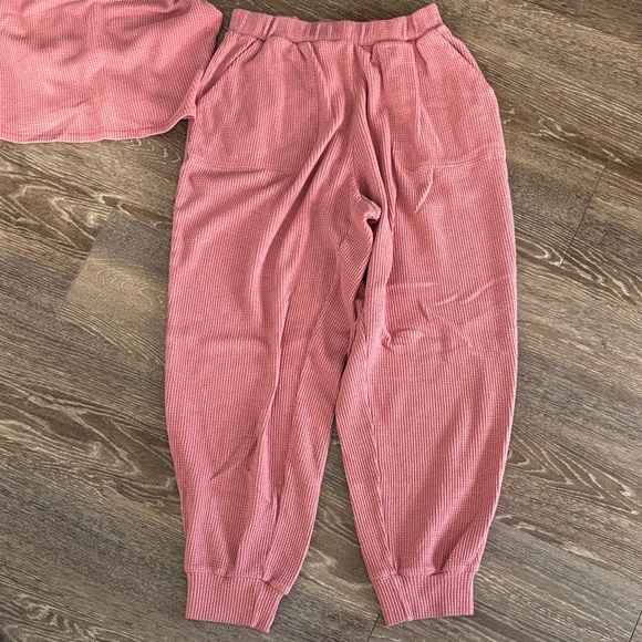 Abercrombie & Fitch Pink Waffle Lounge Set - Picture 2 of 7